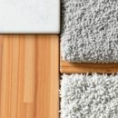 Jak faktura podłogi wpływa na sprzątanie i kiedy warto zwrócić uwagę na jej fakturę powierzchniową?